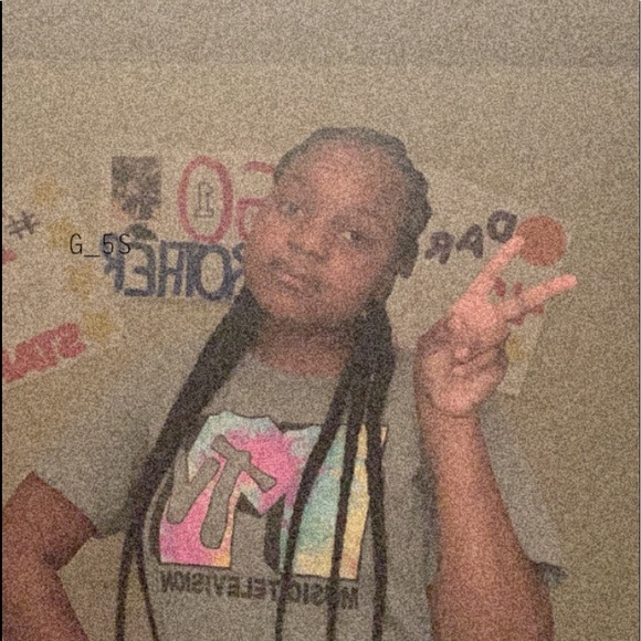 Meet your Posher, Makaila - Picture 1 of 1